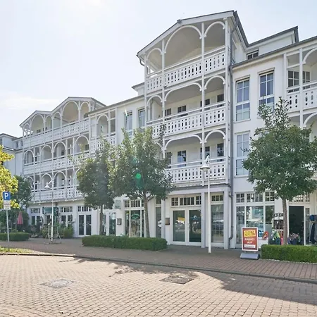 Nahe Ostseestrand Und Erlebnisbad Sellin (Rugen)